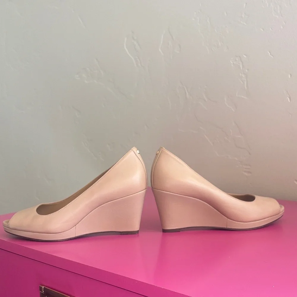 NATURALIZER Nude Color Peep-Toe Wedges - Picture 7 of 10